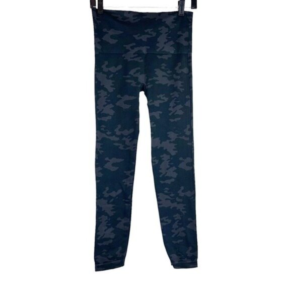 Spanx Camo Leggings Dark Grey - Picture 2 of 5